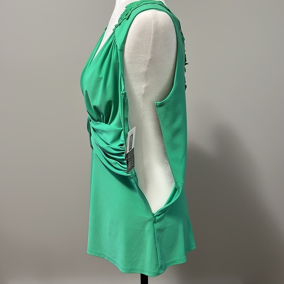 Frank Lyman V-Neck Rouched Waist Sleeveless Embroidery Accent Green Top - Picture 13 of 16